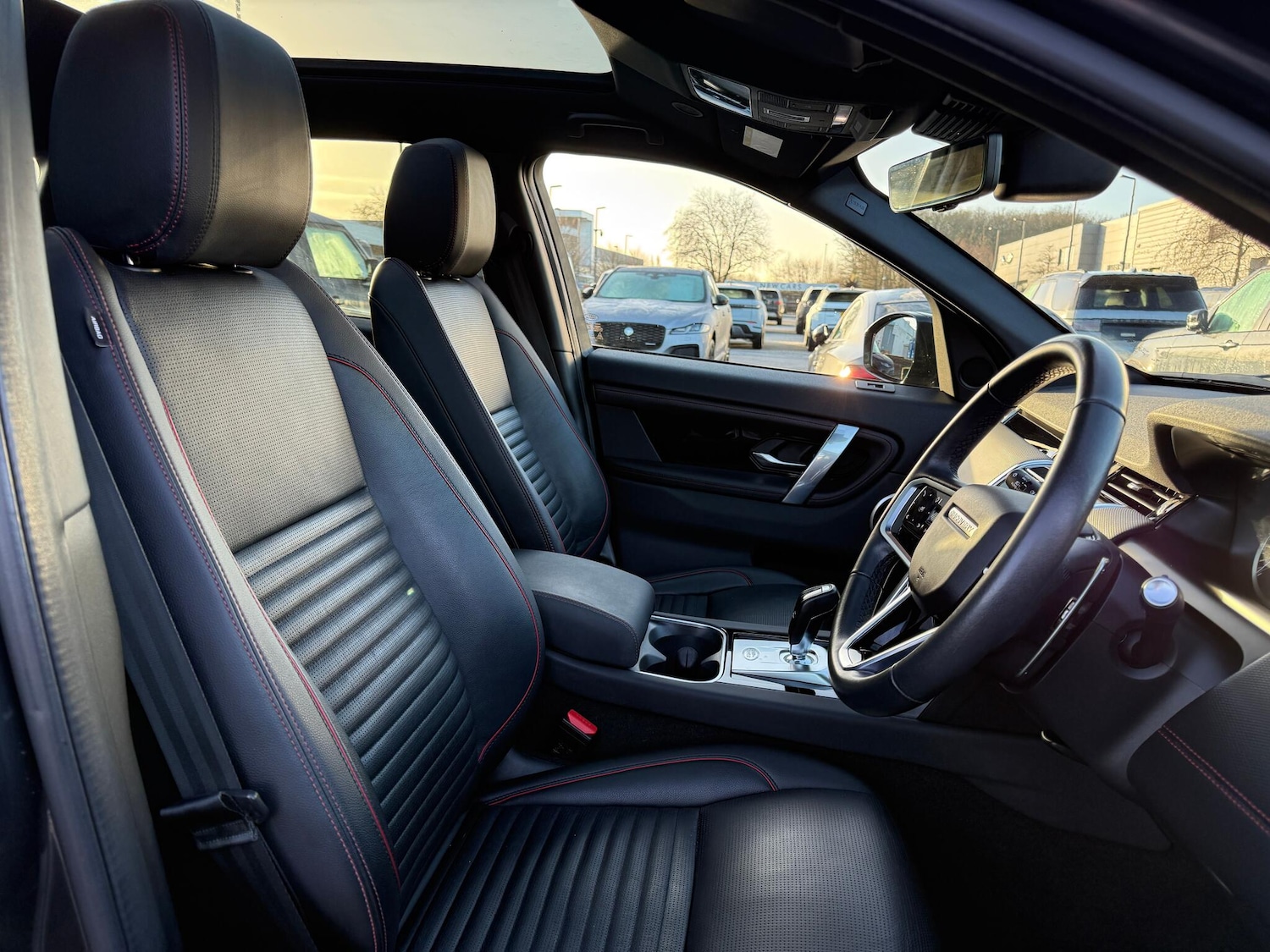 Used Land Rover Discovery Sport 2022 for sale - 77130800: Photo 37