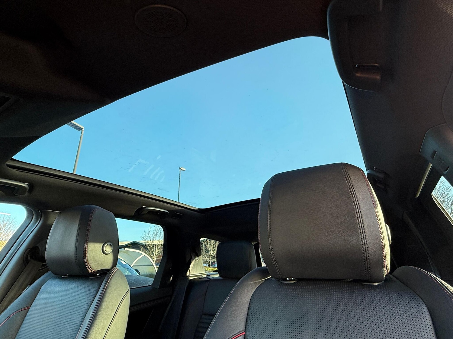 Used Land Rover Discovery Sport 2022 for sale - 77130800: Photo 4