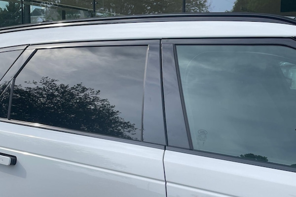 Used Land Rover Range Rover Velar 2025 for sale - 76227445: Photo 16