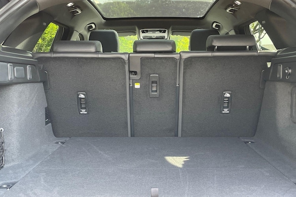 Used Land Rover Range Rover Velar 2025 for sale - 76227445: Photo 26