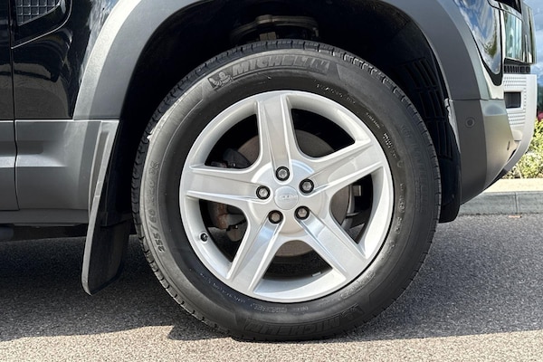 Used Land Rover Defender 90 2023 for sale - 75414767: Photo 16