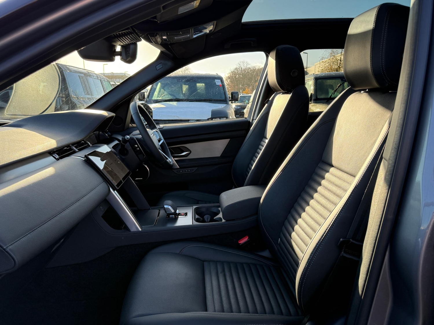 Used Land Rover Discovery Sport 2025 for sale - 76913937: Photo 44