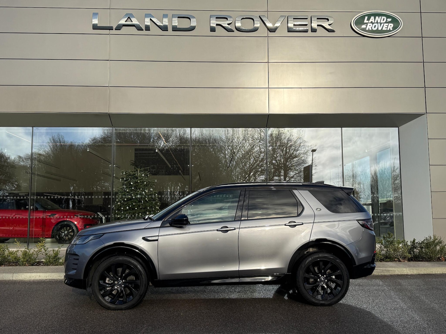 Used Land Rover Discovery Sport 2025 for sale - 76913937: Photo 8