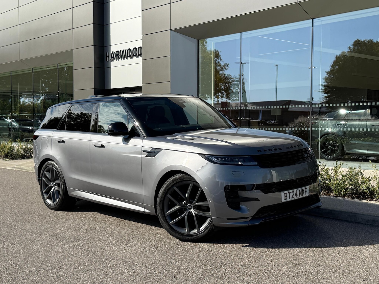 Used Land Rover Range Rover Sport 2024 for sale - 76856049: Photo 1