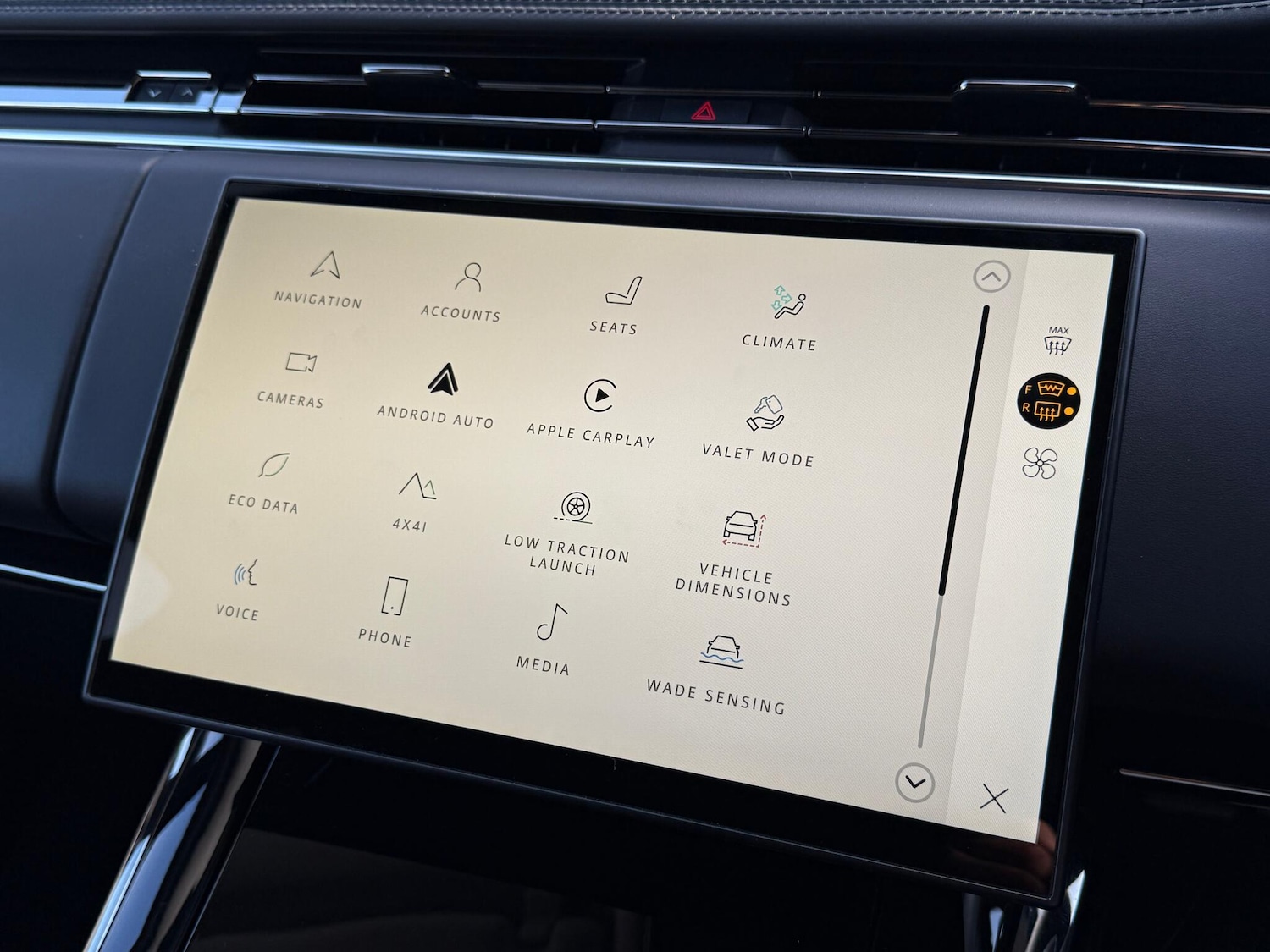 Used Land Rover Range Rover Sport 2024 for sale - 76856049: Photo 32