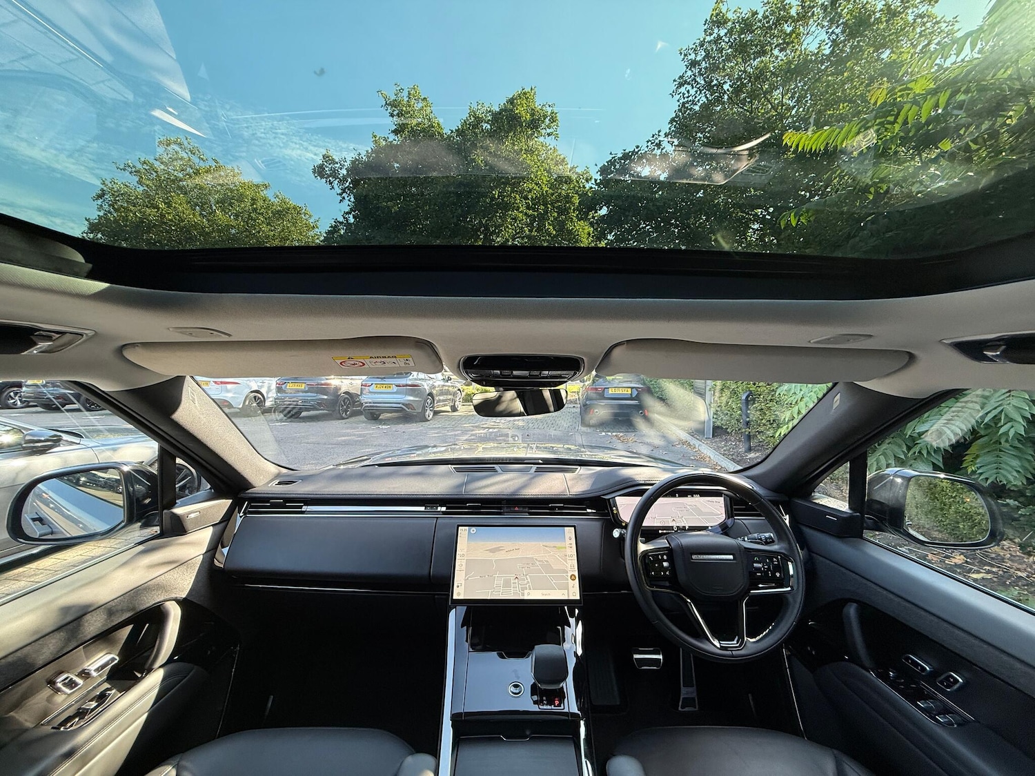 Used Land Rover Range Rover Sport 2024 for sale - 76856049: Photo 4