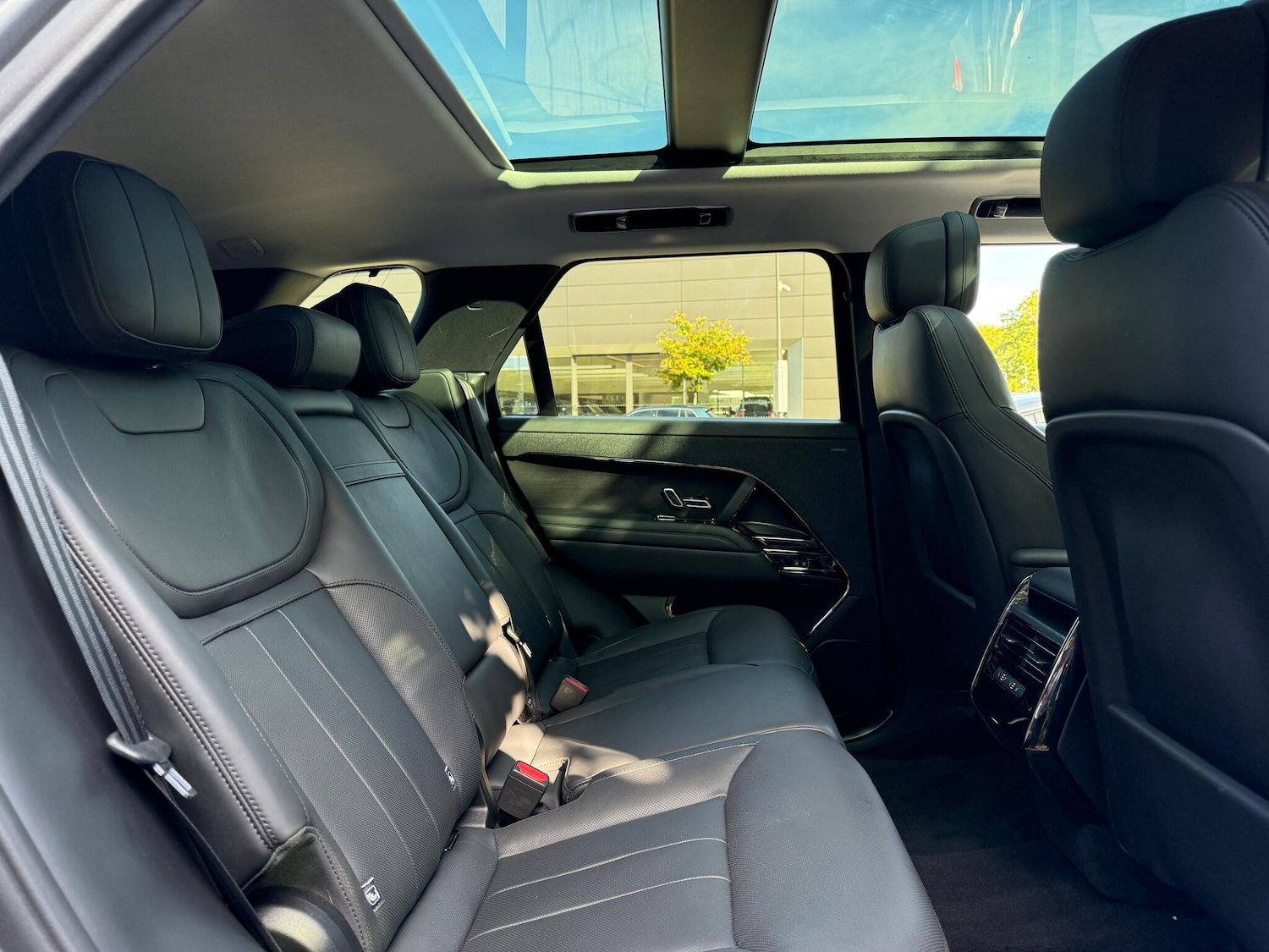 Used Land Rover Range Rover Sport 2024 for sale - 76856049: Photo 42