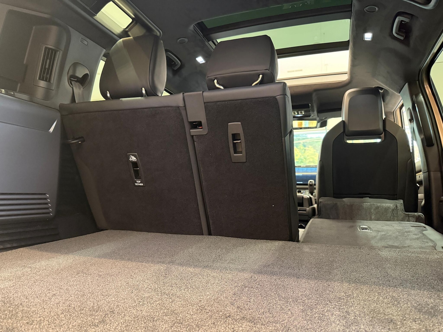 Used Land Rover Defender 110 for sale - 77255339: Photo 24