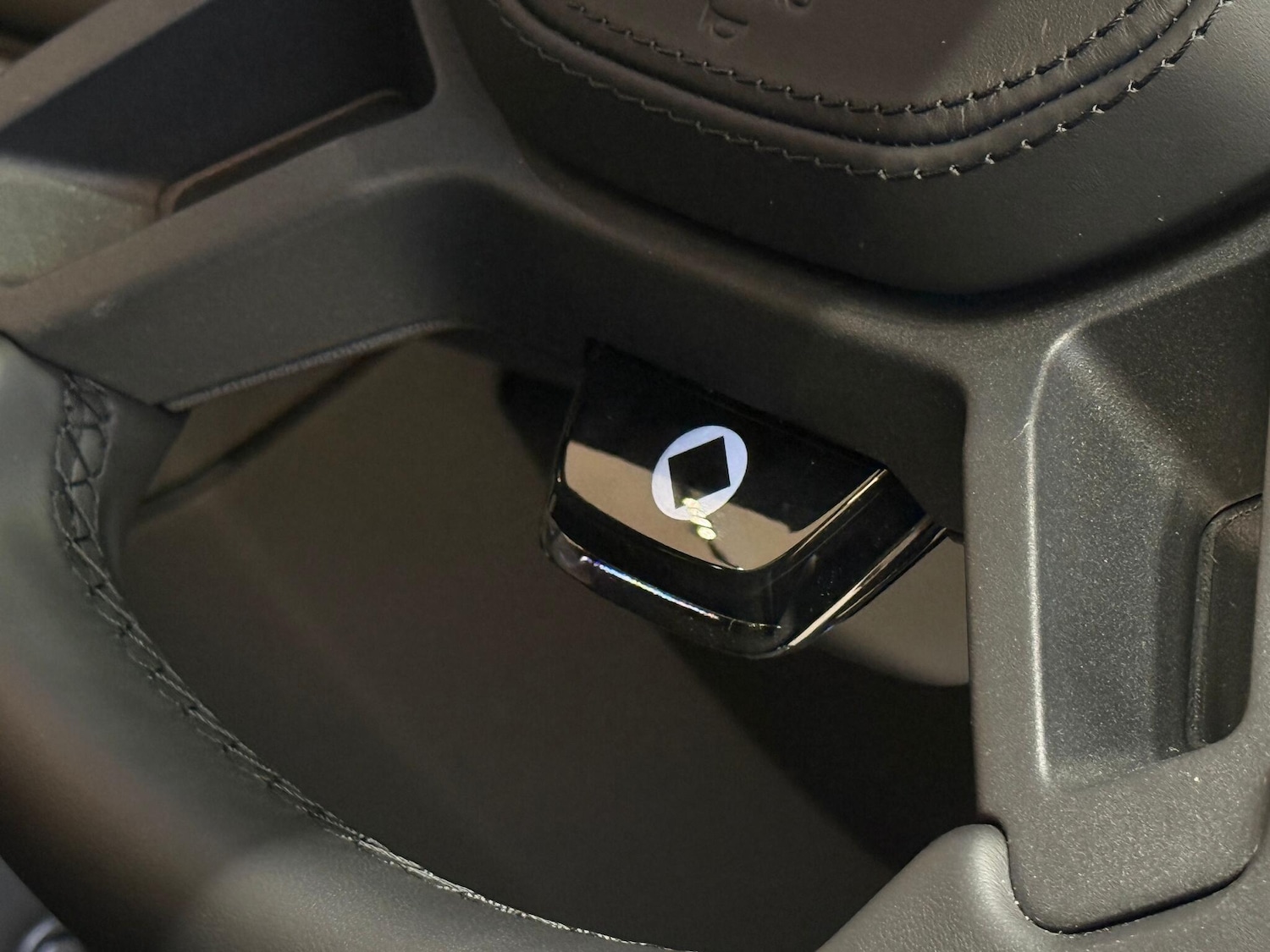 Used Land Rover Defender 110 for sale - 77255339: Photo 37