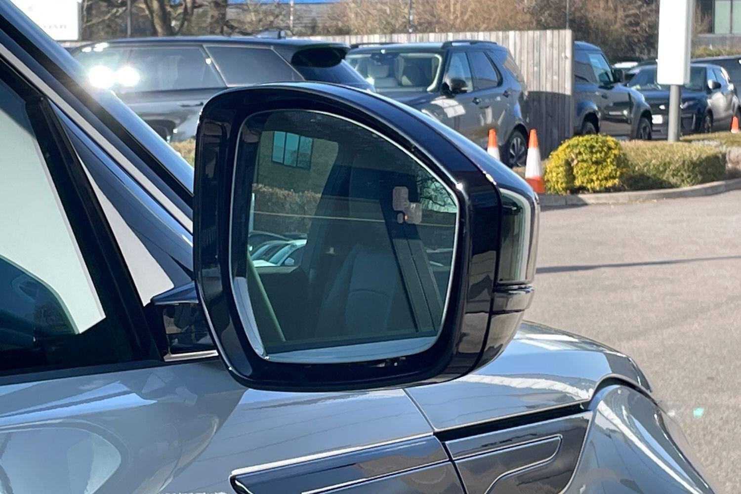 Used Land Rover Range Rover Evoque 2025 for sale - 76214557: Photo 11