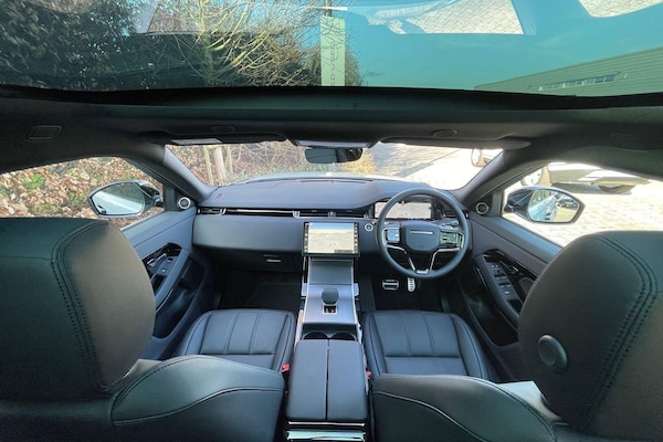 Used Land Rover Range Rover Evoque 2025 for sale - 76214557: Photo 3