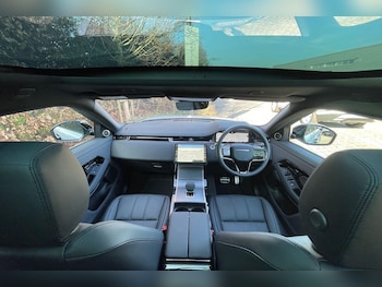 Used Land Rover Range Rover Evoque 2025 for sale - 76214557: Photo 3