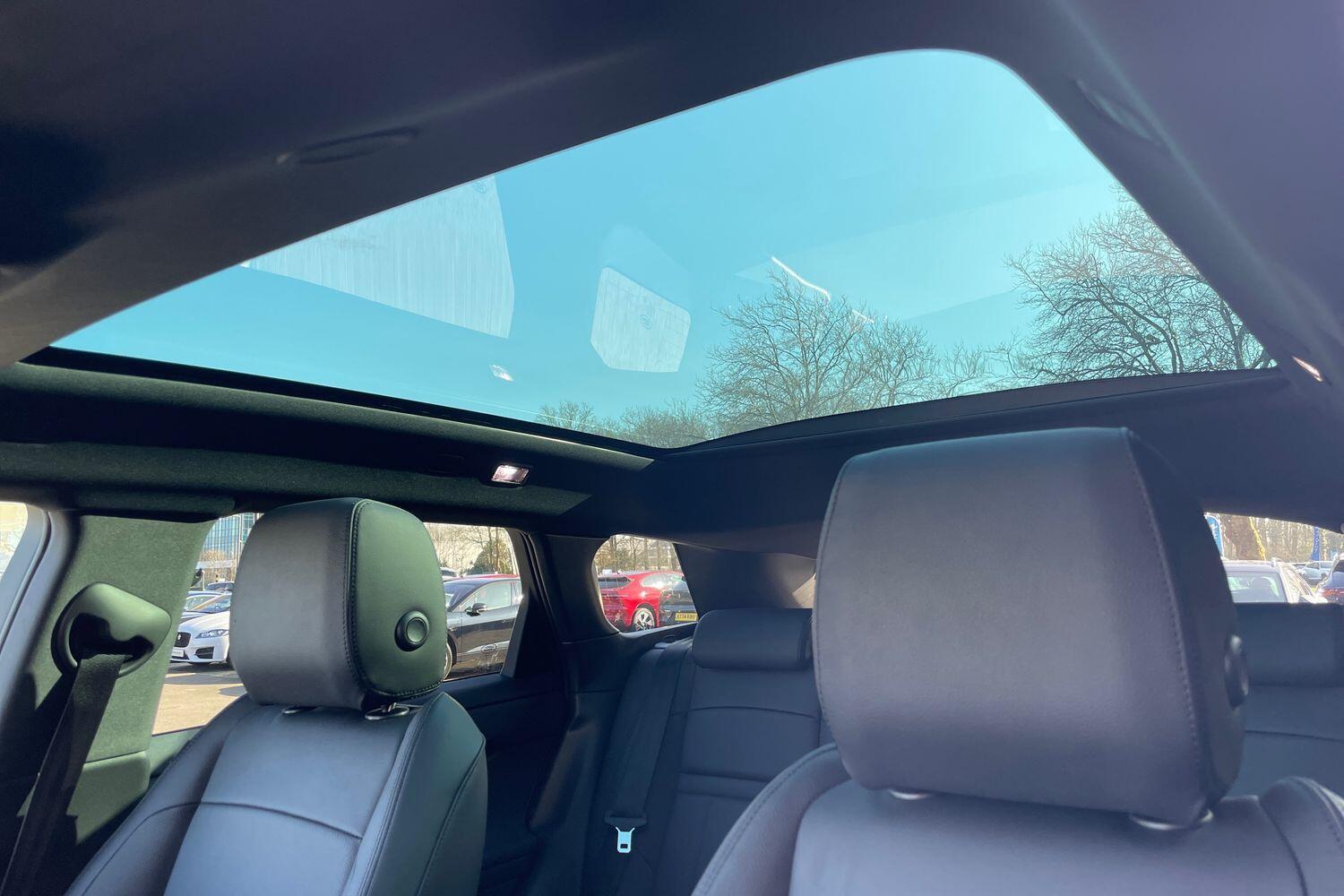 Used Land Rover Range Rover Evoque 2025 for sale - 76214557: Photo 6