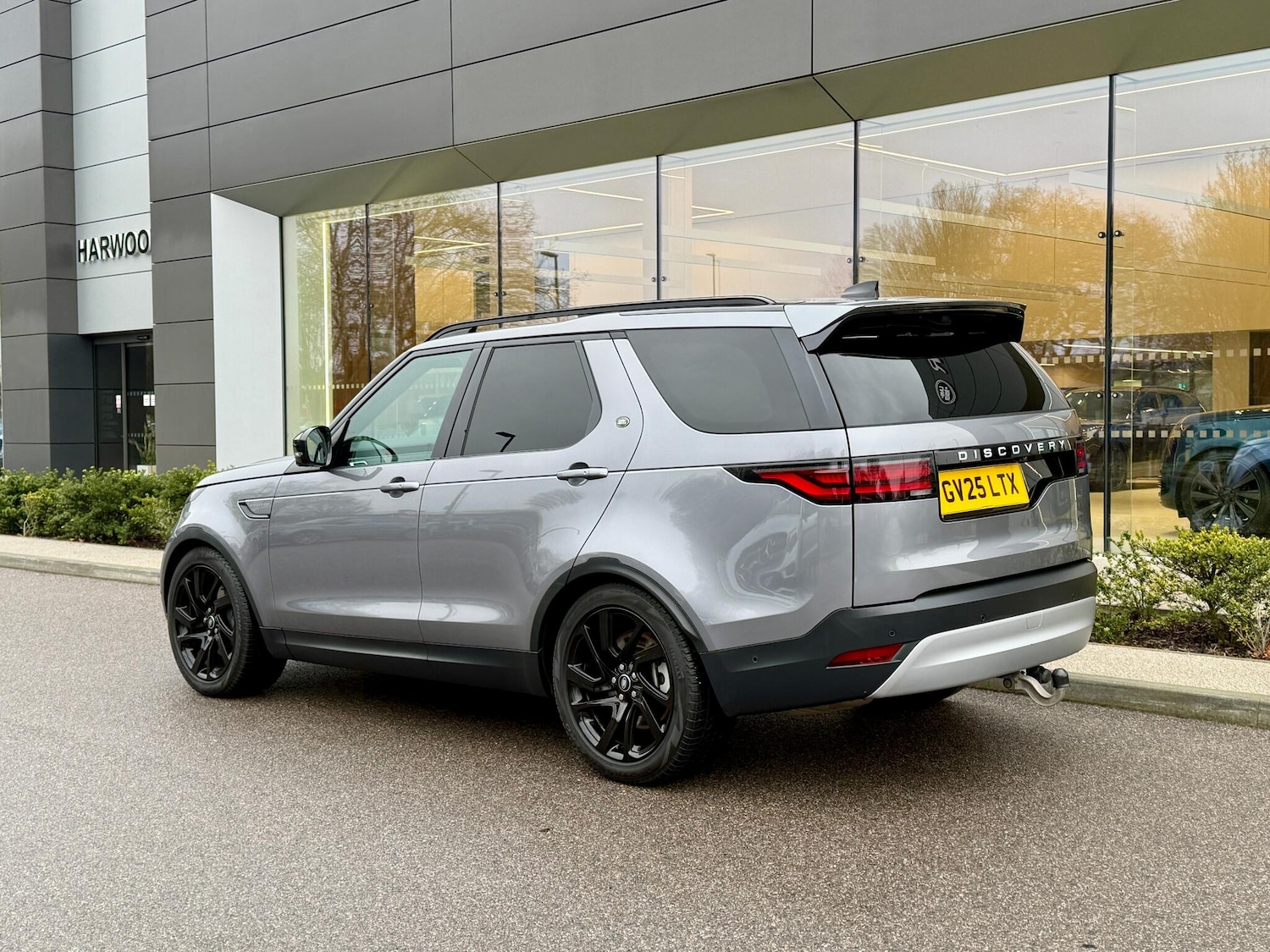 Used Land Rover Discovery 2025 for sale - 77266613: Photo 18