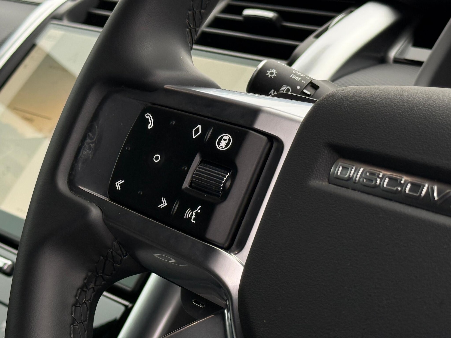 Used Land Rover Discovery 2025 for sale - 77266613: Photo 37