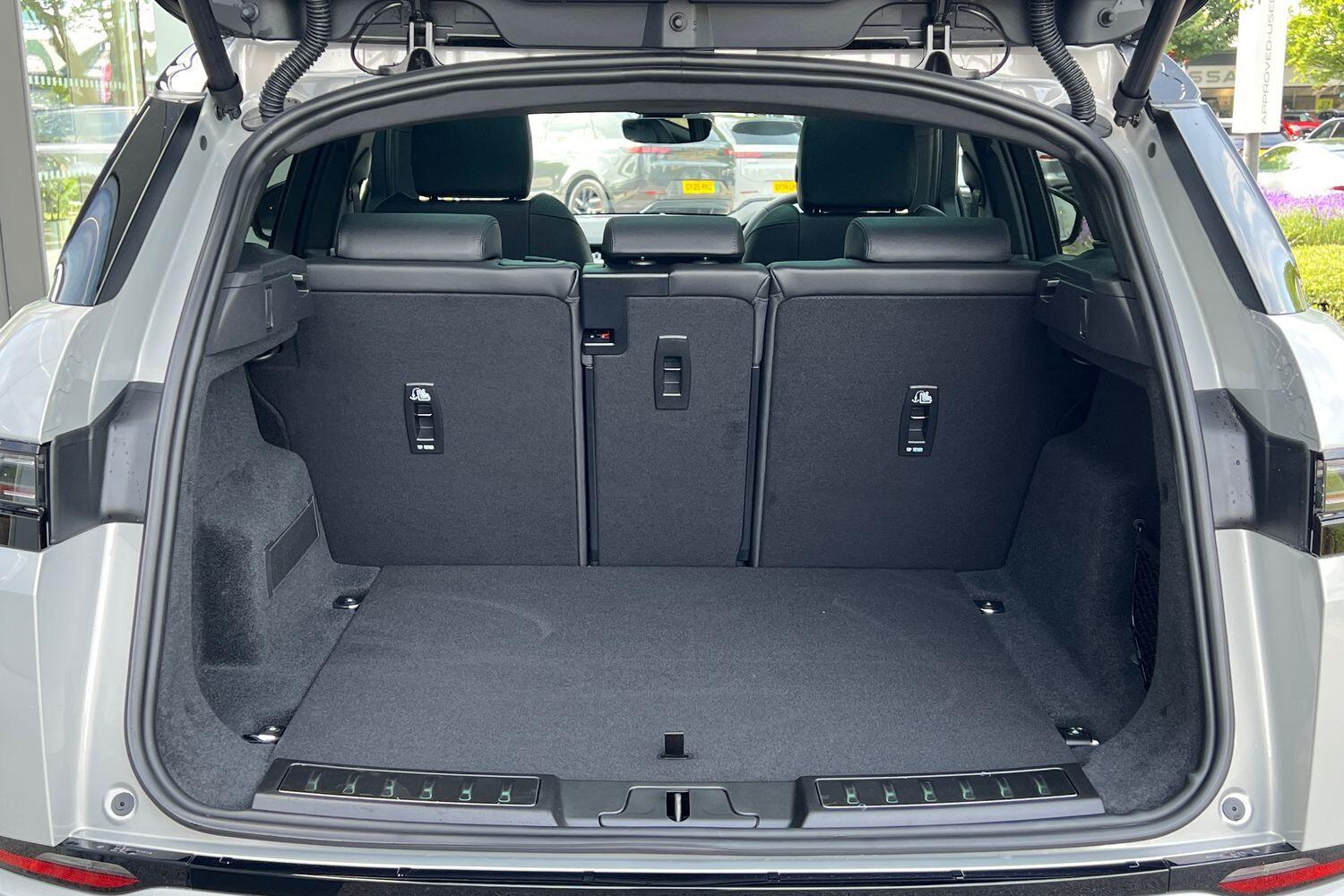 Used Land Rover Range Rover Evoque 2025 for sale - 77331470: Photo 31