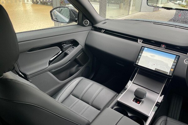 Used Land Rover Range Rover Evoque 2025 for sale - 76214613: Photo 16