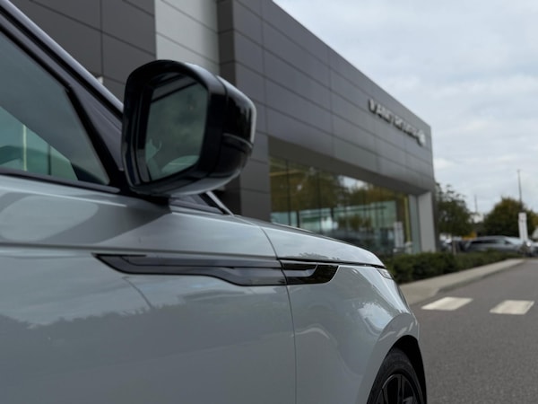 Used Land Rover Range Rover Velar 2025 for sale - 76294510: Photo 14