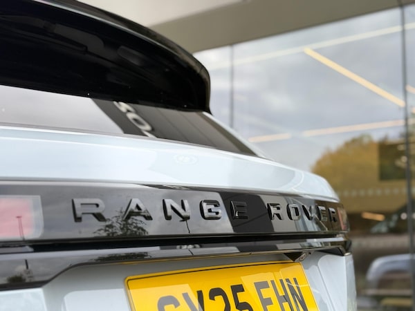 Used Land Rover Range Rover Velar 2025 for sale - 76294510: Photo 19