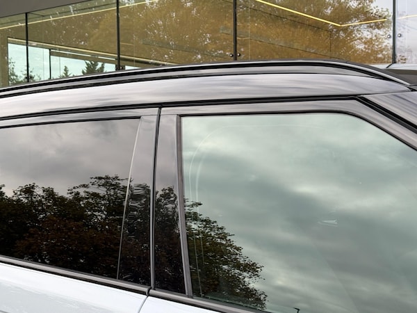 Used Land Rover Range Rover Velar 2025 for sale - 76294510: Photo 34