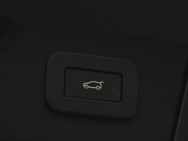 Used Land Rover Range Rover Velar 2025 for sale - 76294510: Photo 38