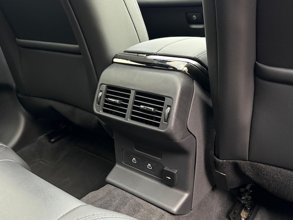 Used Land Rover Range Rover Velar 2025 for sale - 76294510: Photo 43