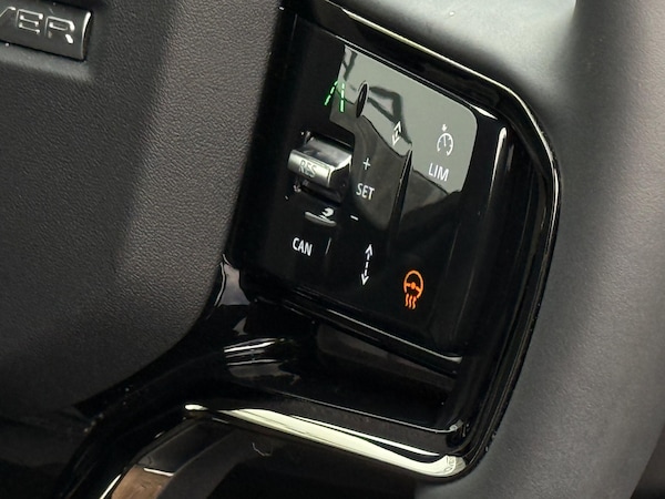 Used Land Rover Range Rover Velar 2025 for sale - 76294510: Photo 50