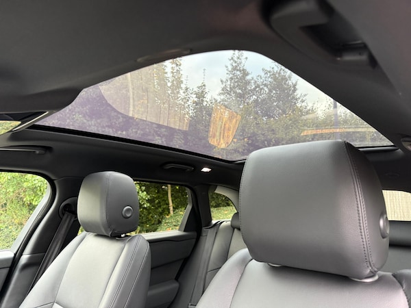 Used Land Rover Range Rover Velar 2025 for sale - 76294510: Photo 6