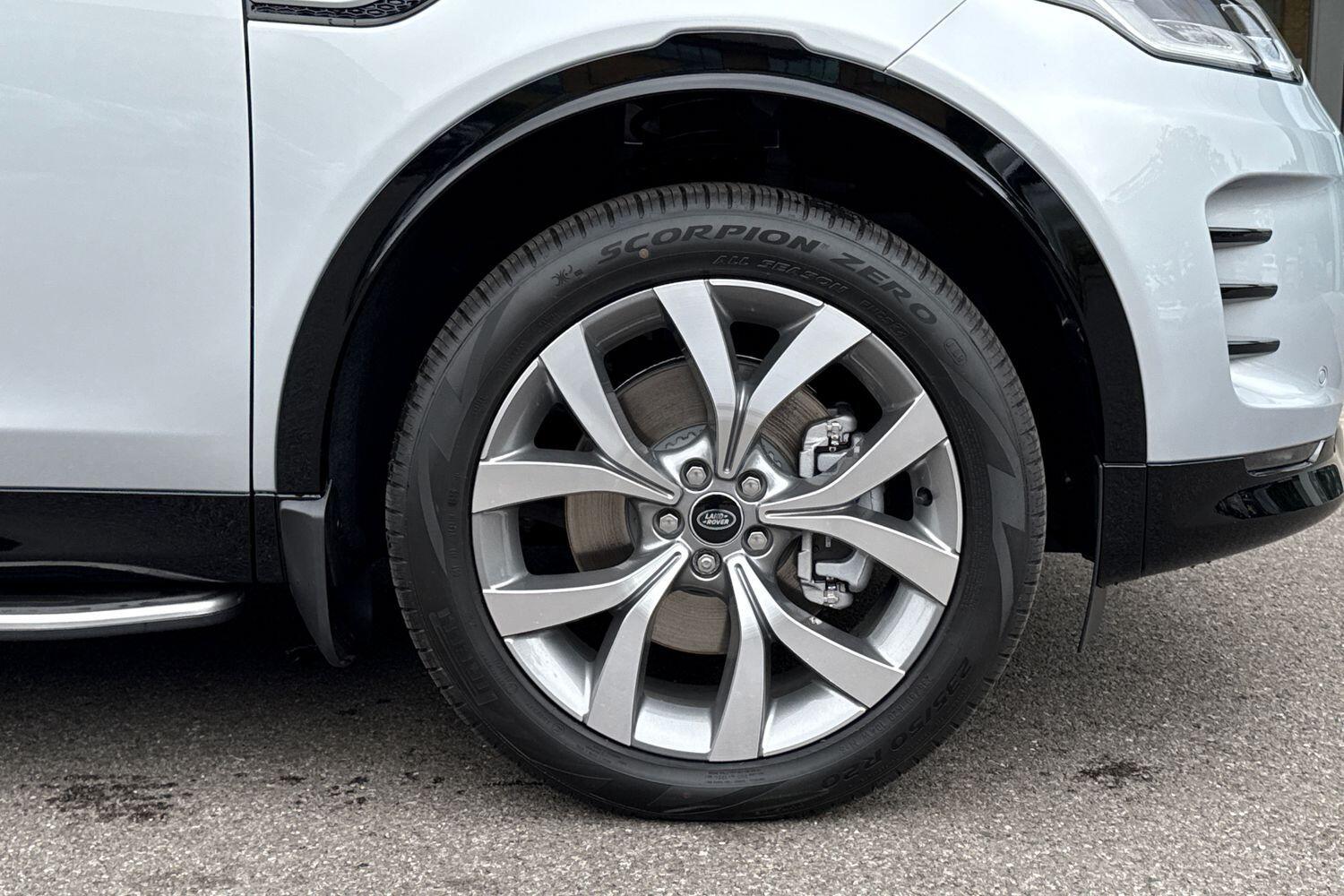 Used Land Rover Discovery Sport 2025 for sale - 76952487: Photo 10