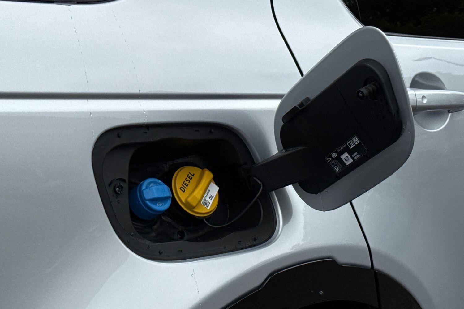 Used Land Rover Discovery Sport 2025 for sale - 76952487: Photo 15