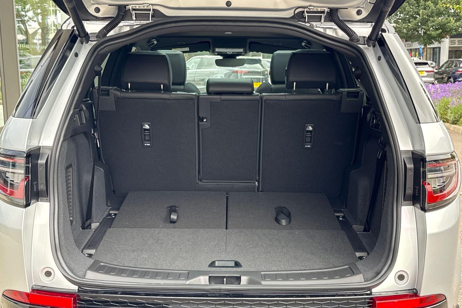 Used Land Rover Discovery Sport 2025 for sale - 76952487: Photo 16