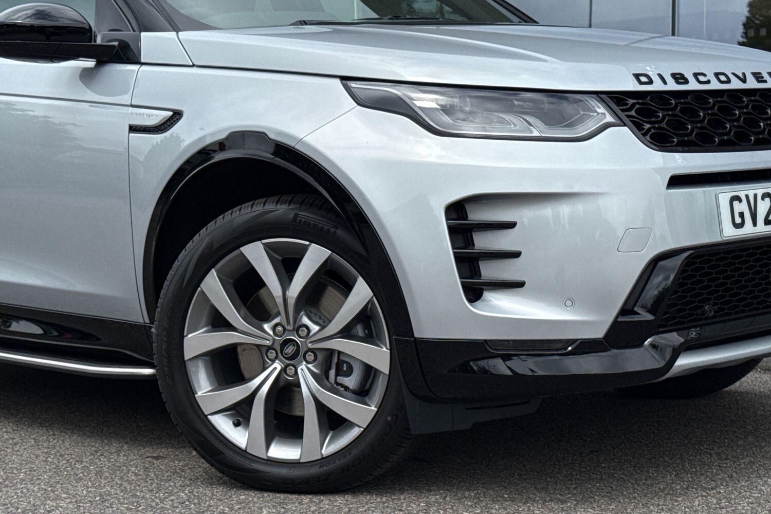 Used Land Rover Discovery Sport 2025 for sale - 76952487: Photo 2