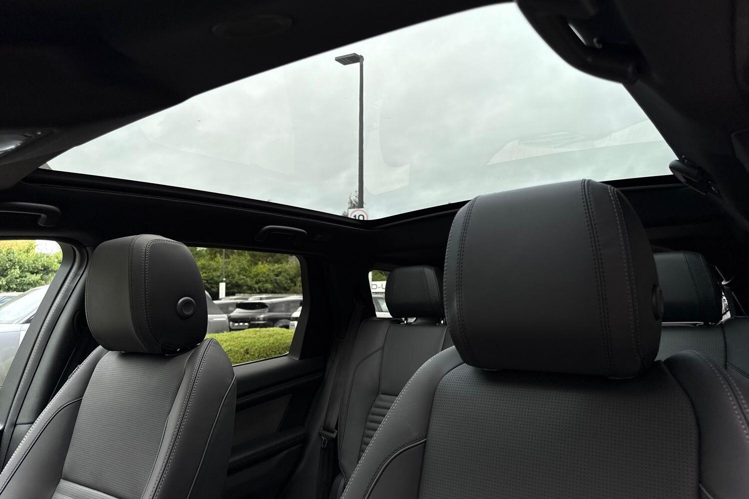 Used Land Rover Discovery Sport 2025 for sale - 76952487: Photo 26