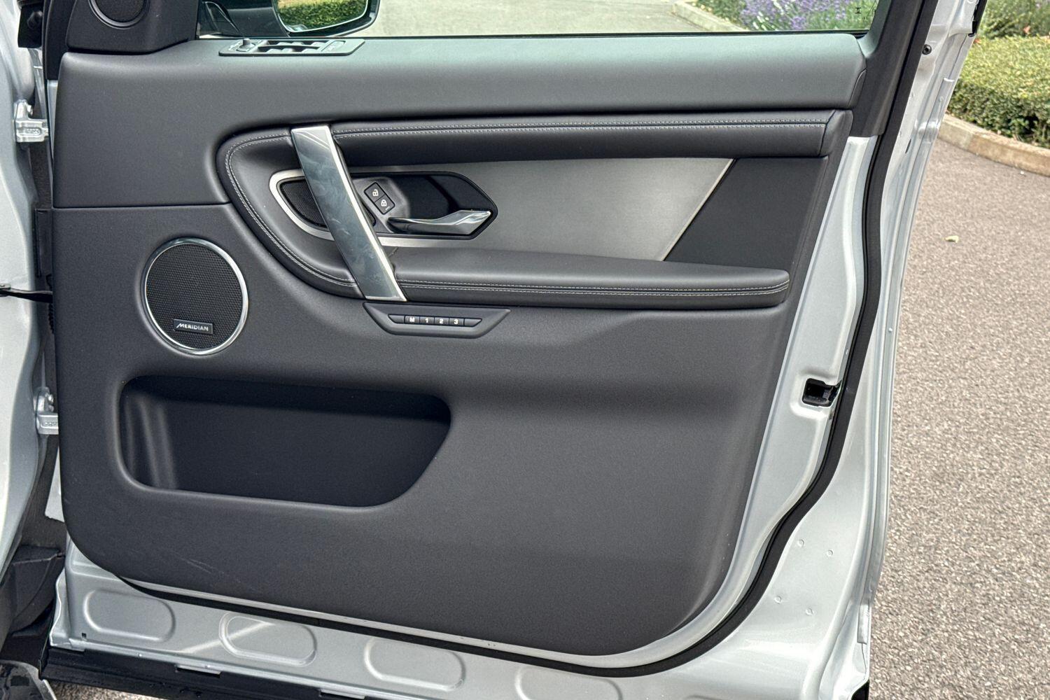 Used Land Rover Discovery Sport 2025 for sale - 76952487: Photo 39