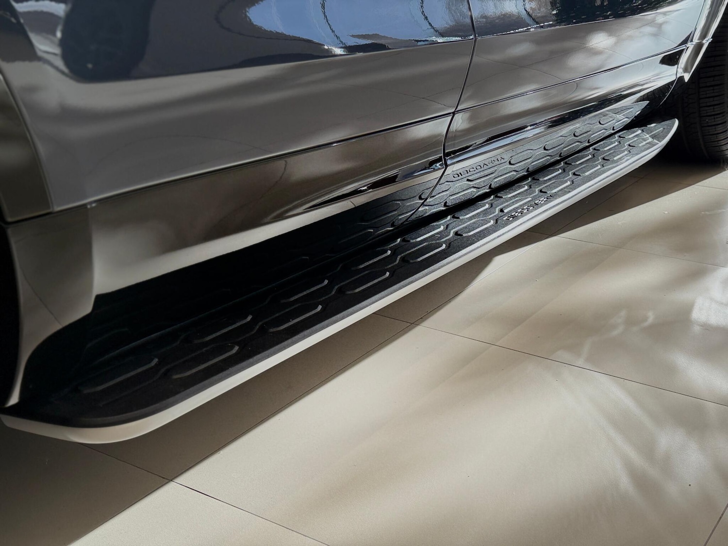 Used Land Rover Discovery 2025 for sale - 77098097: Photo 15