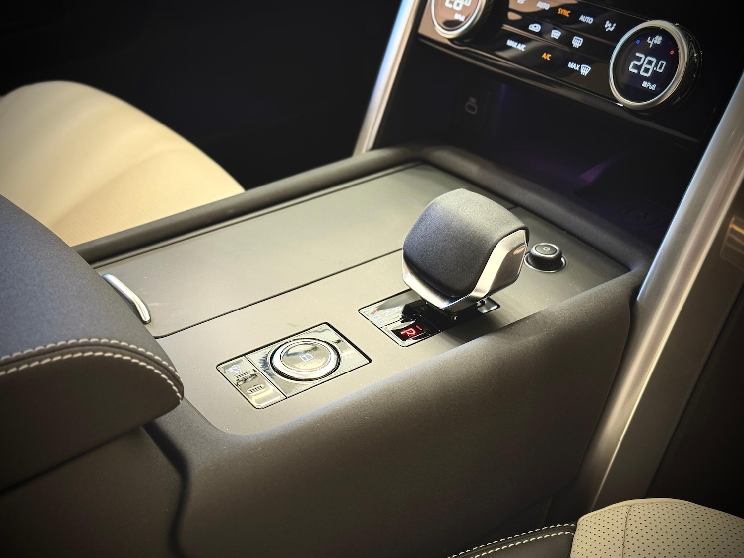 Used Land Rover Discovery 2025 for sale - 77098097: Photo 22