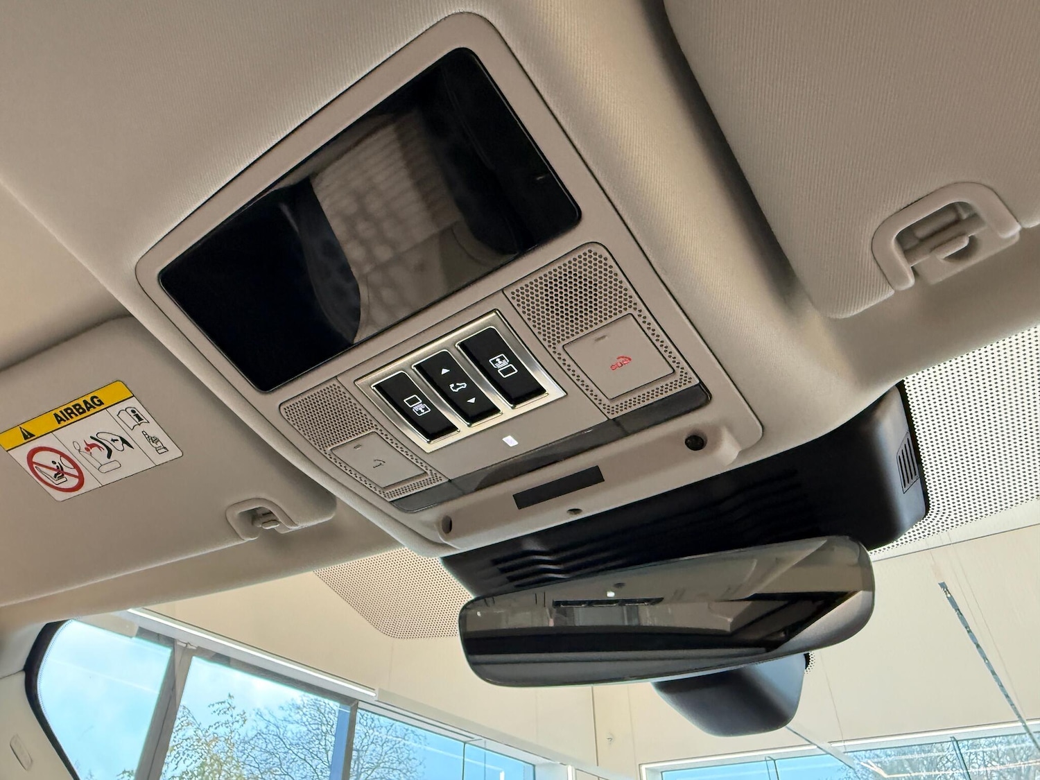 Used Land Rover Discovery 2025 for sale - 77098097: Photo 25