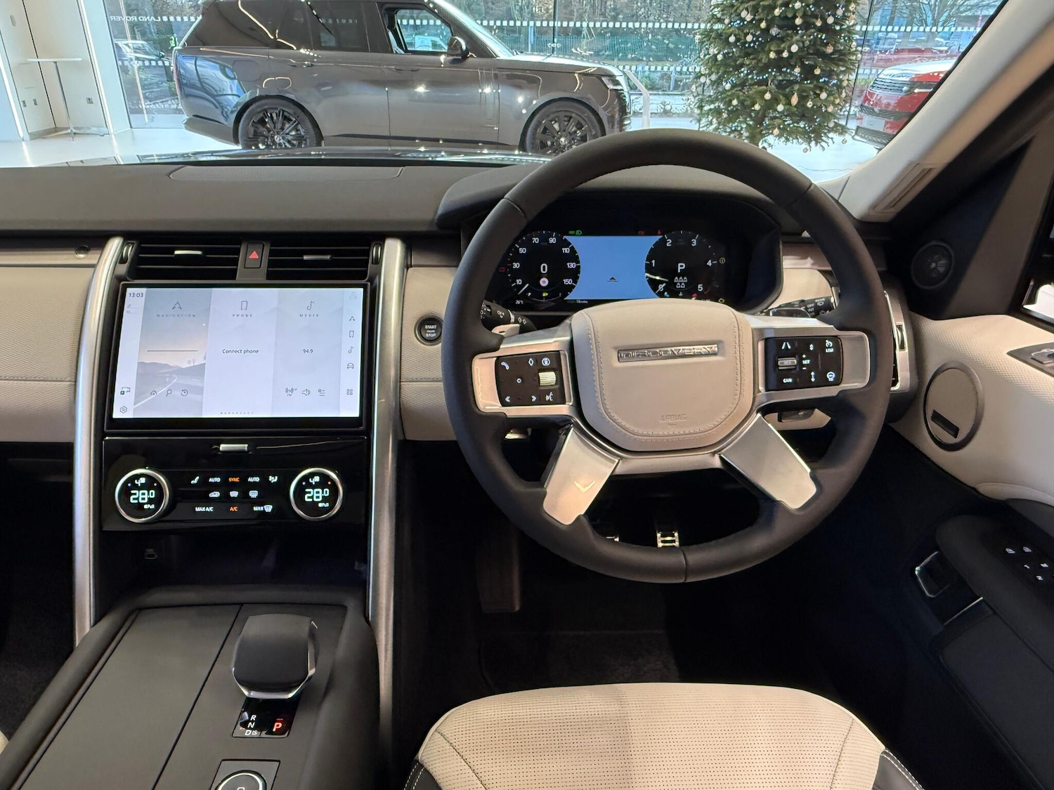 Used Land Rover Discovery 2025 for sale - 77098097: Photo 26