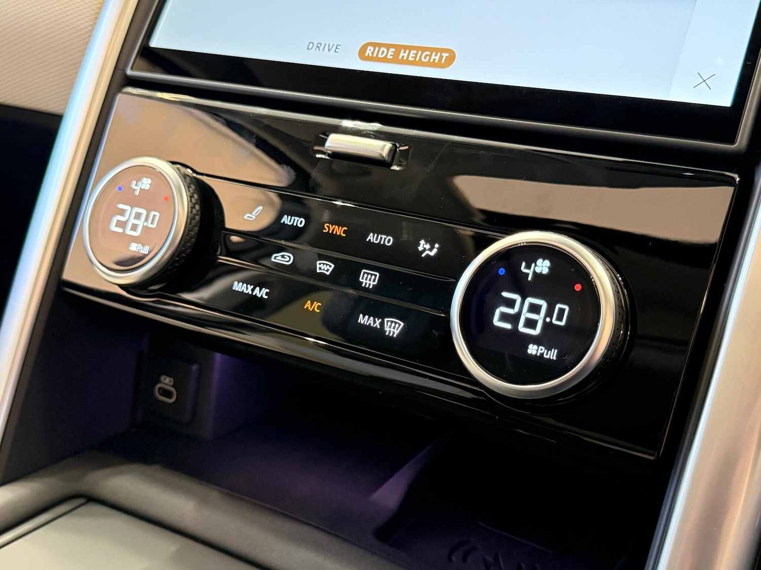 Used Land Rover Discovery 2025 for sale - 77098097: Photo 54