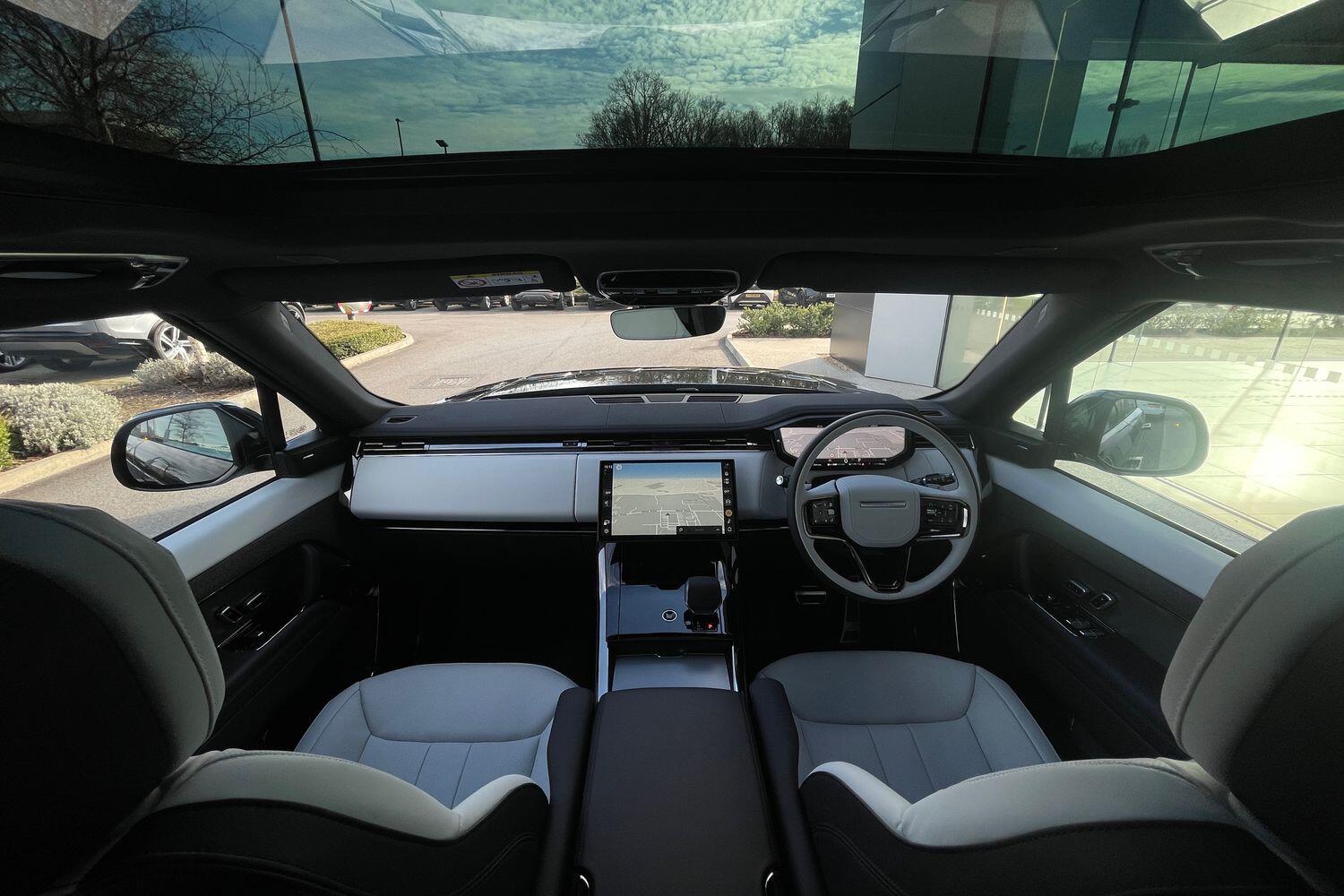 Used Land Rover Range Rover Sport 2025 for sale - 76270606: Photo 4