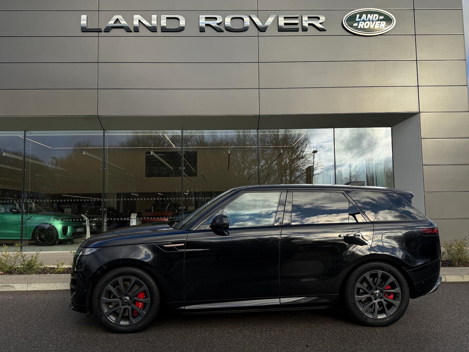 Used Land Rover Range Rover Sport 2024 for sale - 77291220: Photo 13