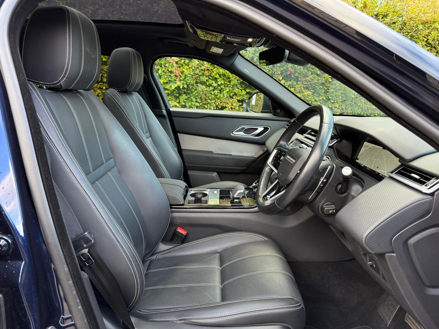 Used Land Rover Range Rover Velar 2022 for sale - 76371557: Photo 33