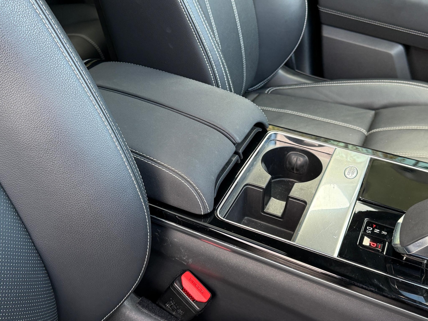 Used Land Rover Range Rover Velar 2022 for sale - 76371557: Photo 34