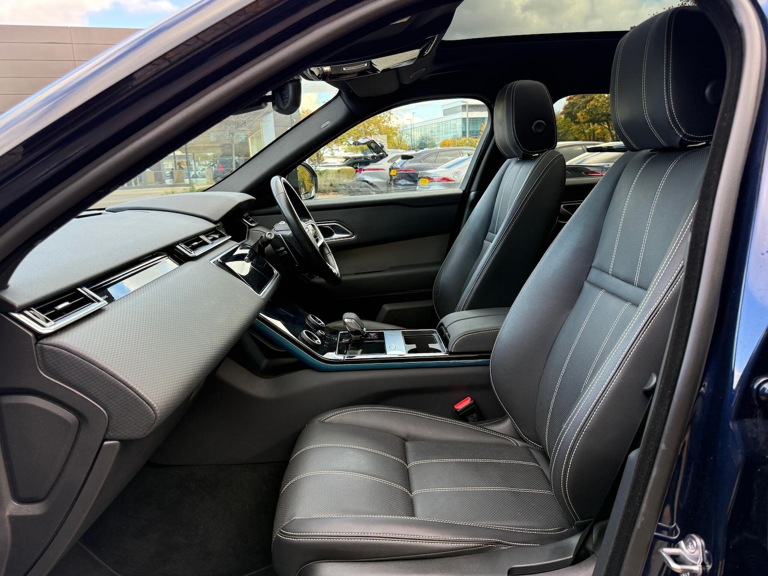 Used Land Rover Range Rover Velar 2022 for sale - 76371557: Photo 36