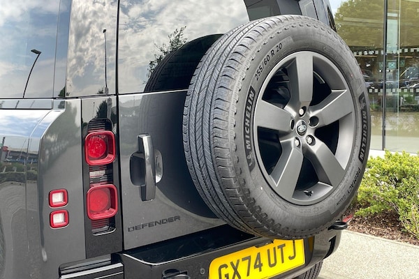 Used Land Rover Defender 90 2024 for sale - 75141410: Photo 16