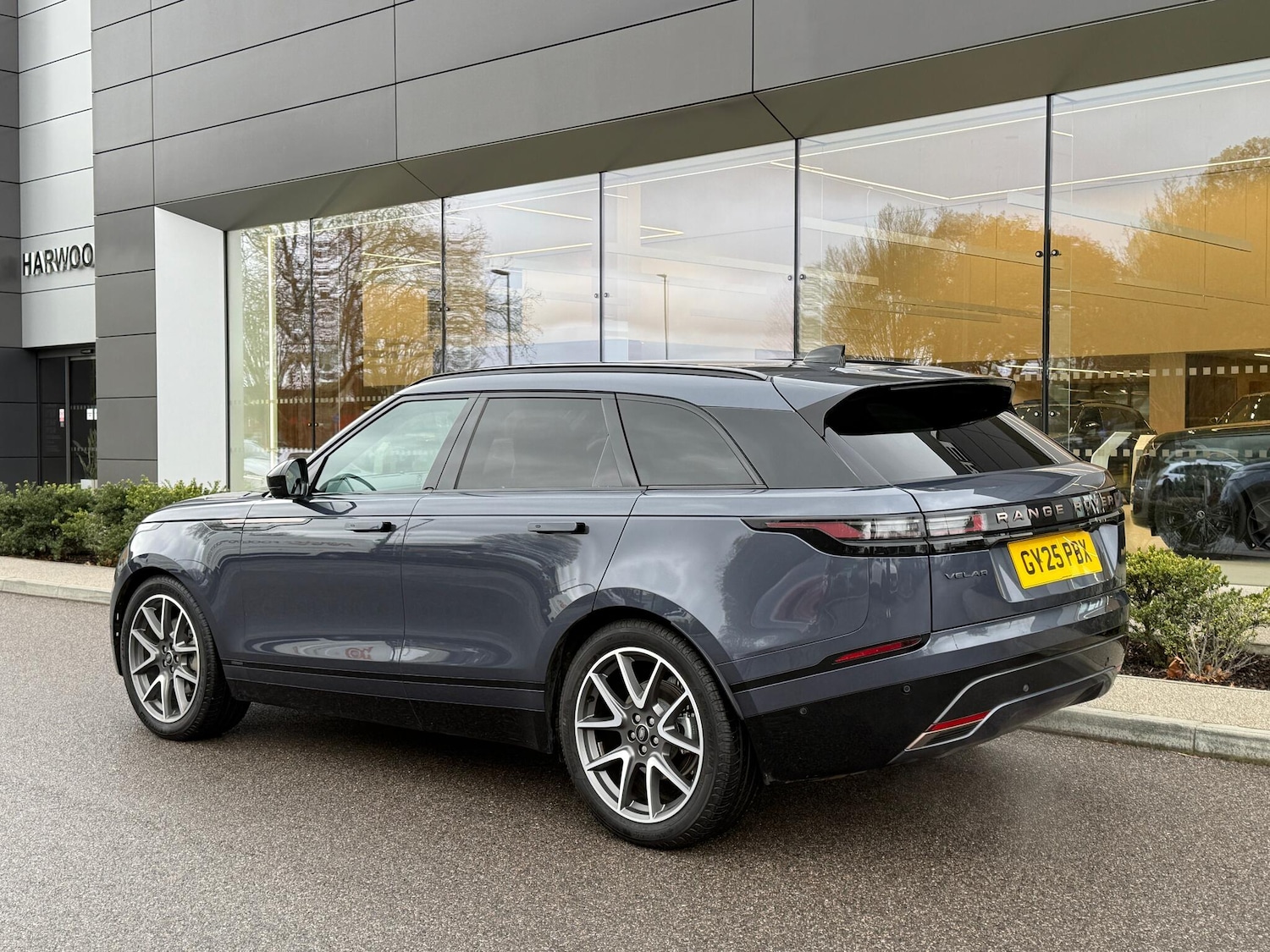 Used Land Rover Range Rover Velar 2025 for sale - 76608462: Photo 19