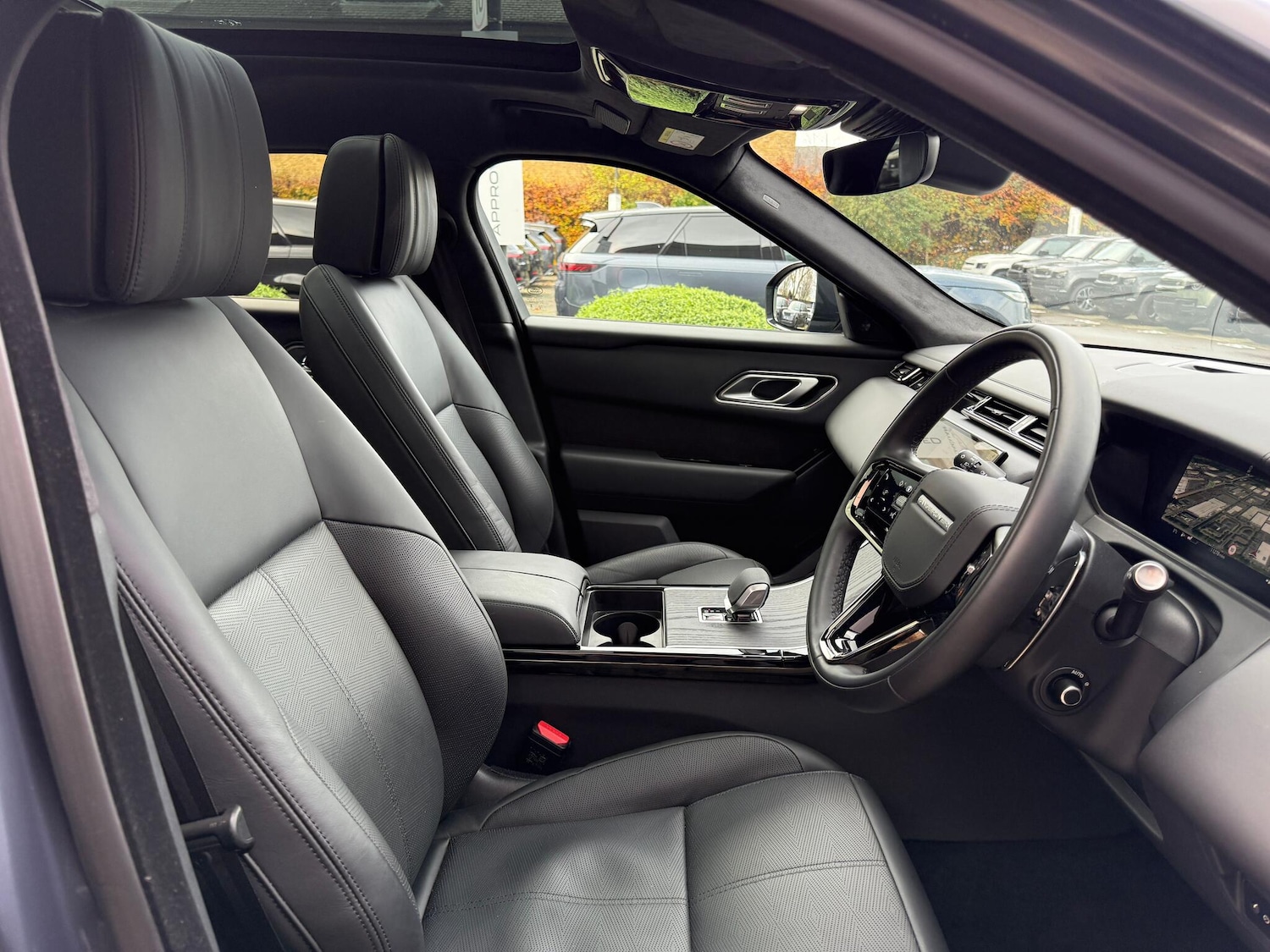 Used Land Rover Range Rover Velar 2025 for sale - 76608462: Photo 40