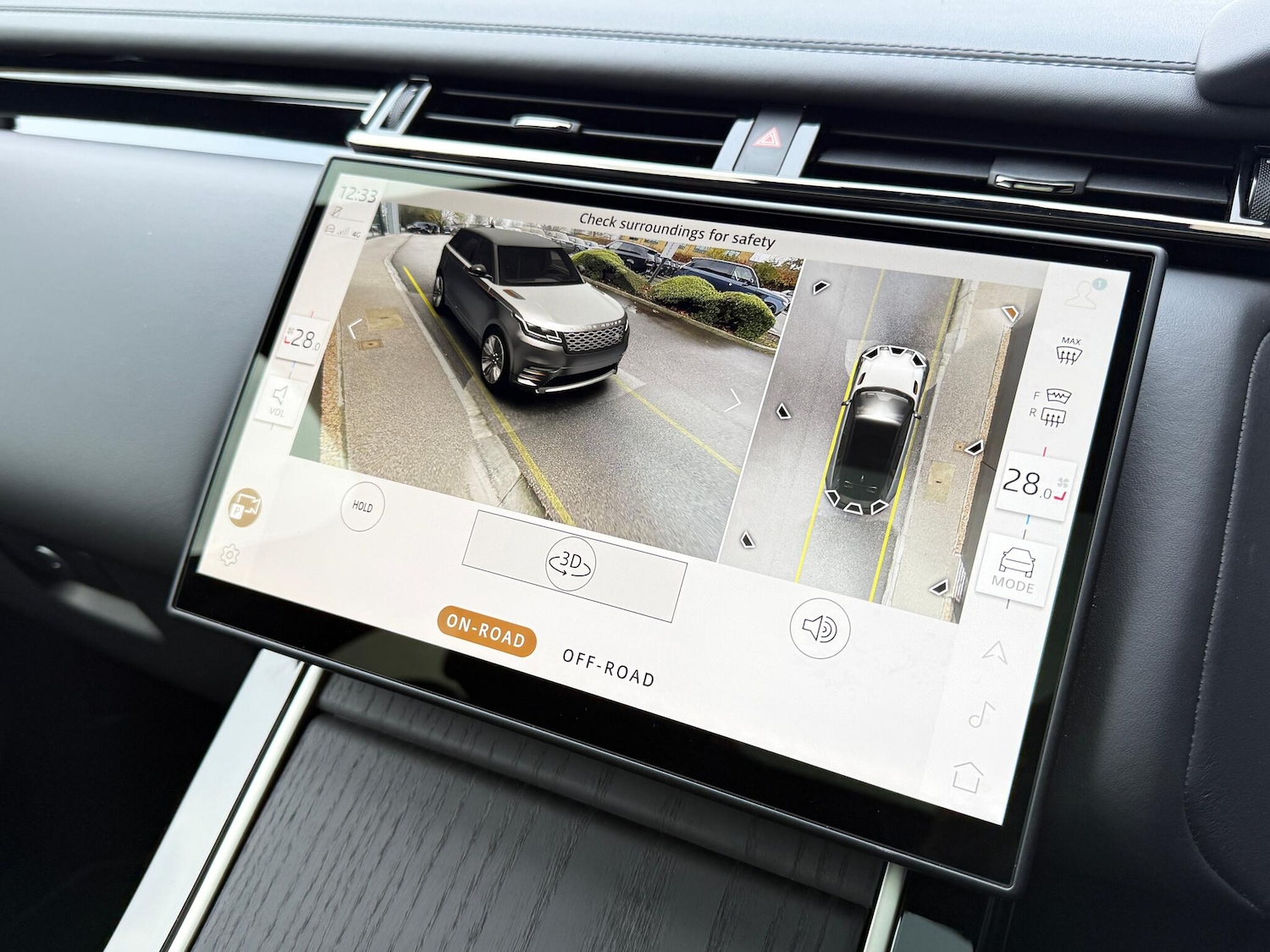 Used Land Rover Range Rover Velar 2025 for sale - 76608462: Photo 8