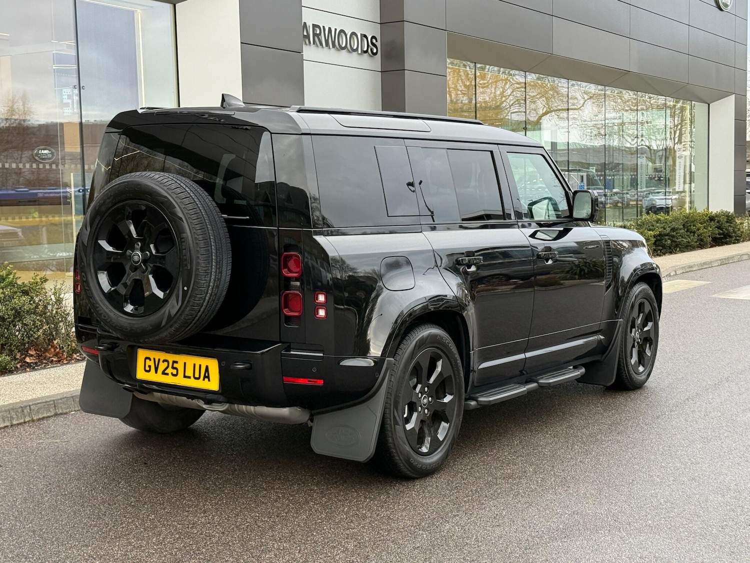Used Land Rover Defender 2025 for sale - 77131071: Photo 10