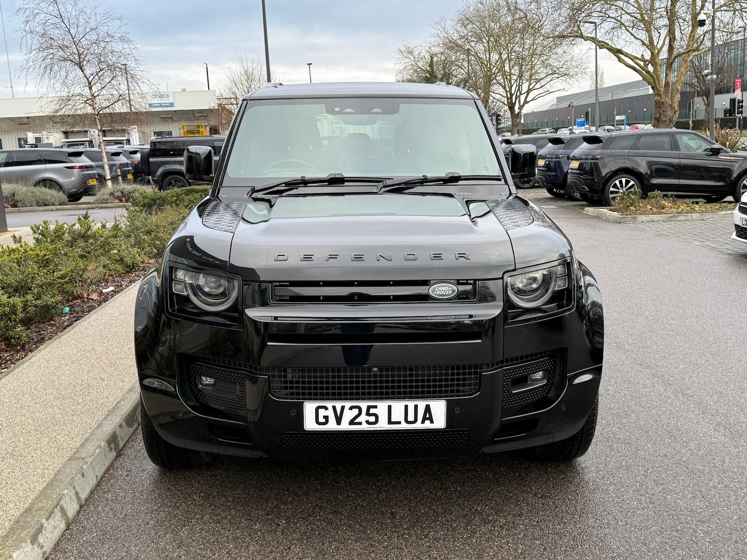 Used Land Rover Defender 2025 for sale - 77131071: Photo 14